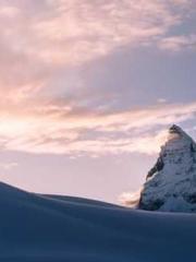 lt;lt;lt;The Peerles